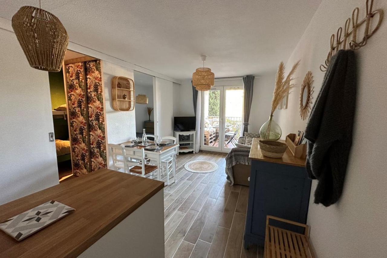 Very Cosy Apartment At 200 M From The Beaches Ла Лонд-ле-Мор Екстериор снимка