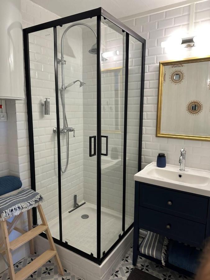 Very Cosy Apartment At 200 M From The Beaches Ла Лонд-ле-Мор Екстериор снимка